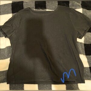 Cute simple staple piece. All black baby tee.